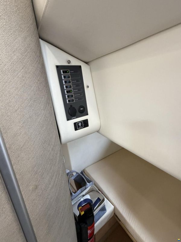Maxum SCR 3000