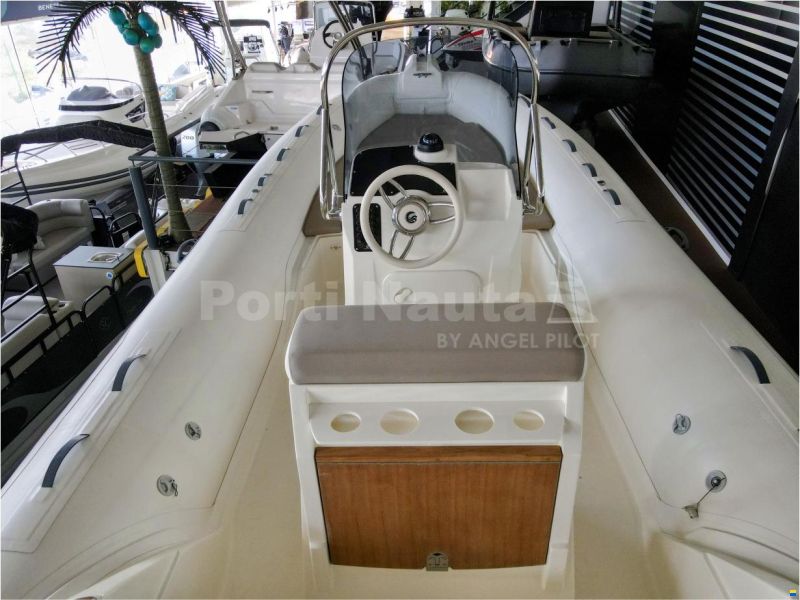 Capelli Tempest 650