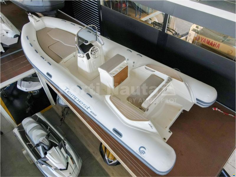 Capelli Tempest 650