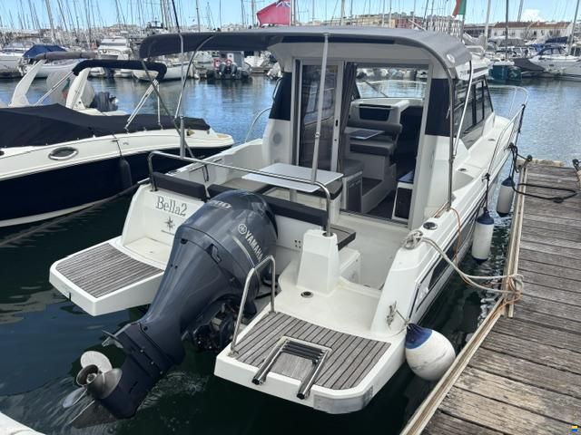 Jeanneau Merry Fisher 795