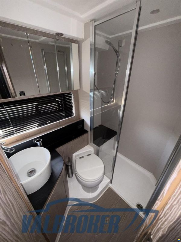 Azimut Atlantis 45
