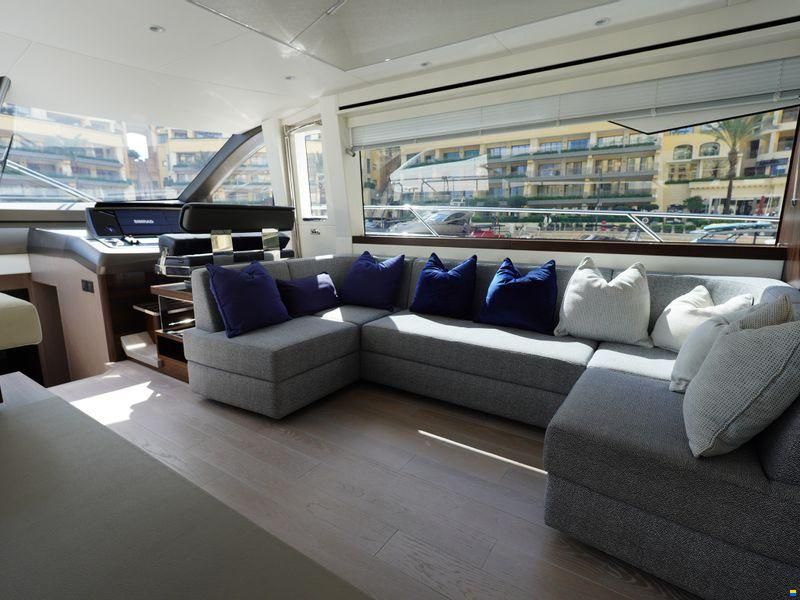 Sunseeker Manhattan 68