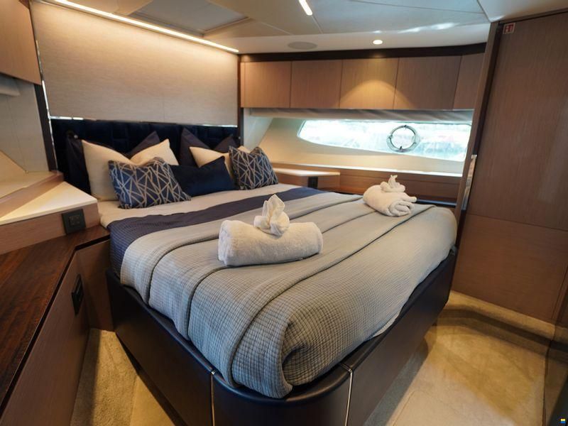Sunseeker Manhattan 68