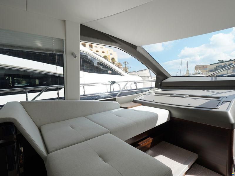Sunseeker Manhattan 68