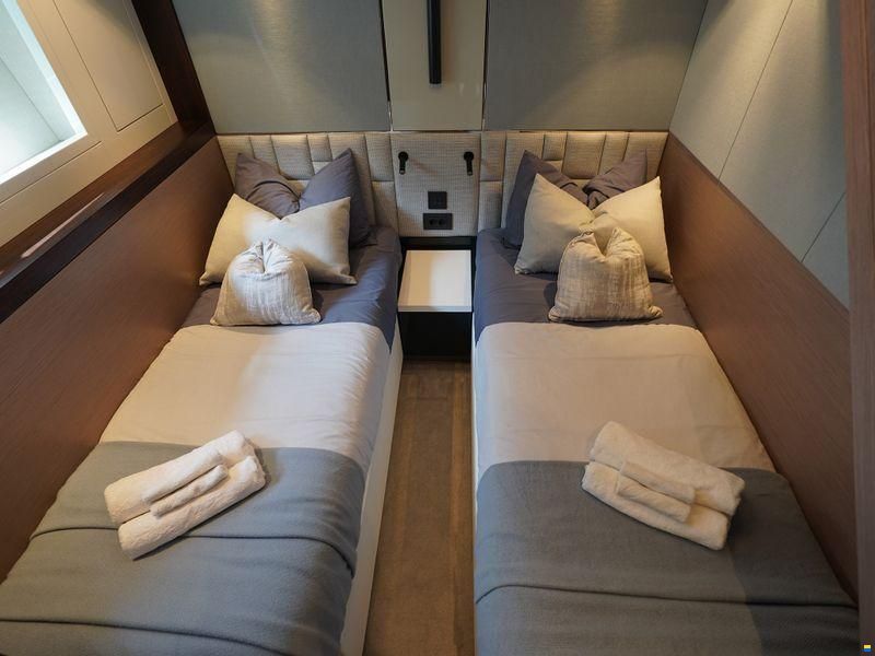 Sunseeker Manhattan 68