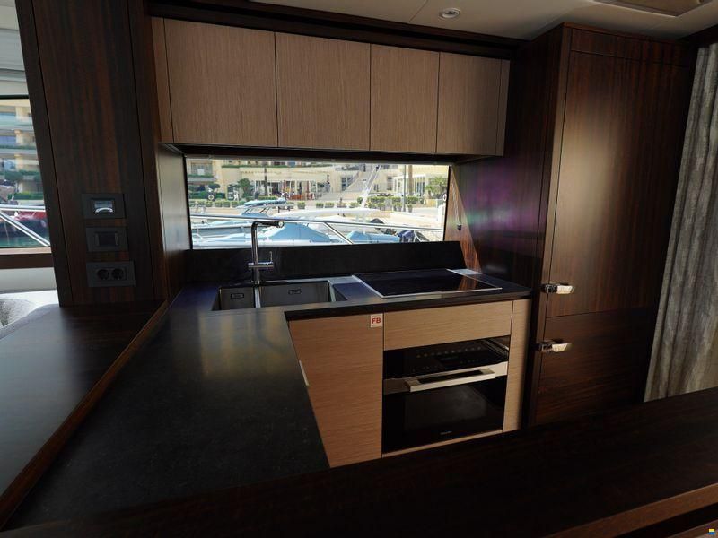 Sunseeker Manhattan 68