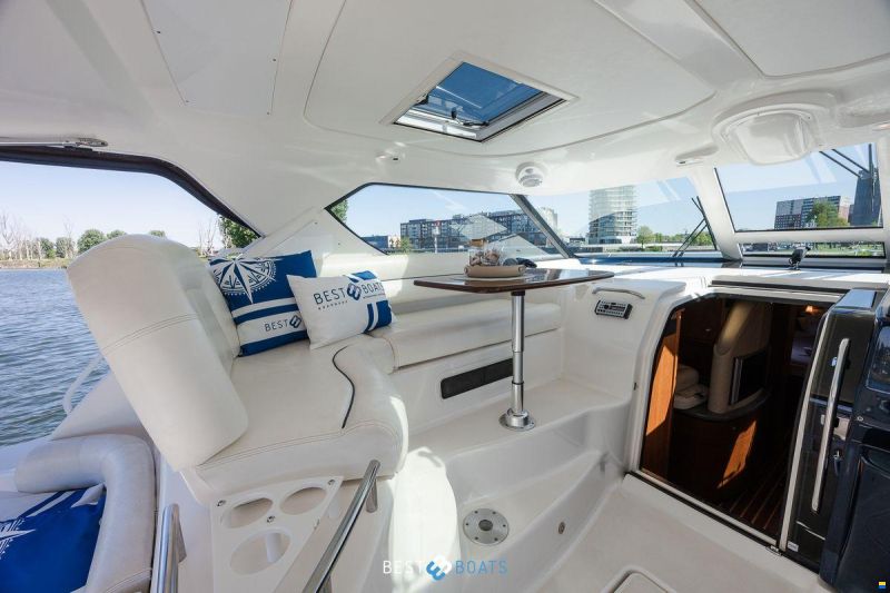 Tiara 4300 Sovran