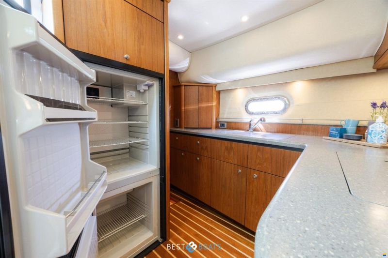 Tiara 4300 Sovran