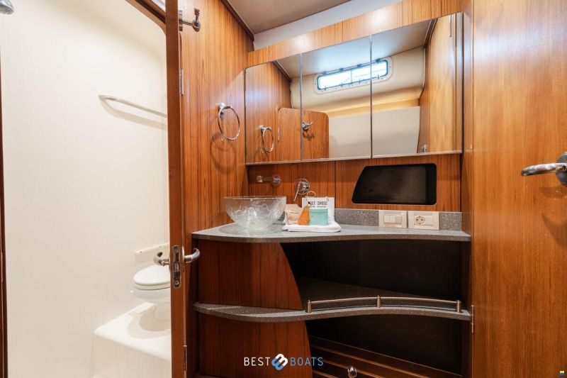 Tiara 4300 Sovran