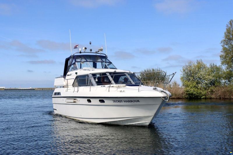 Broom 33