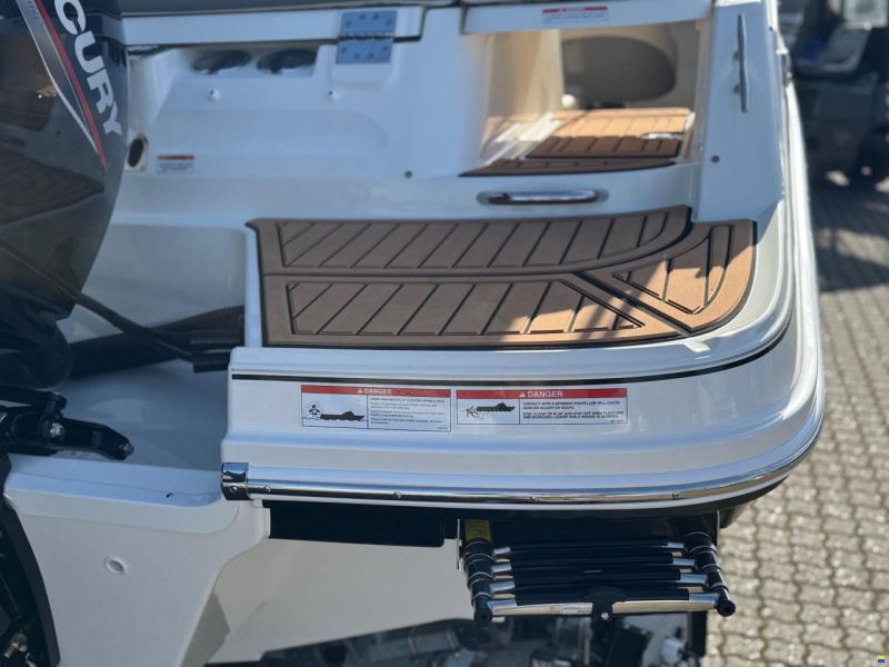 Bayliner VR5 Cuddy med F150 Mercury-EFI
