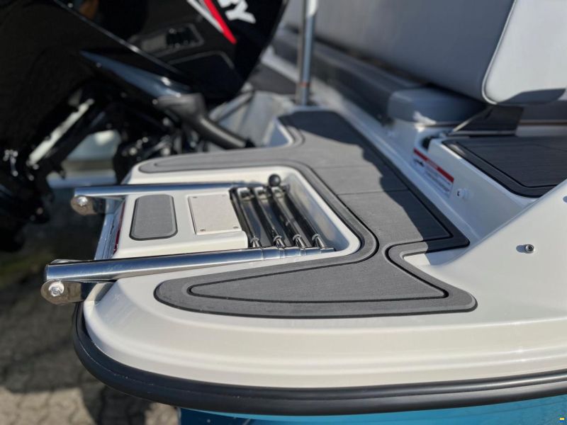 Bayliner M19 med 115 hk Mercury-EFI XL C