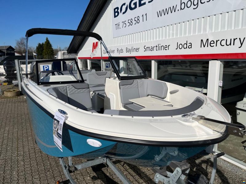 Bayliner M19 med 115 hk Mercury-EFI XL C