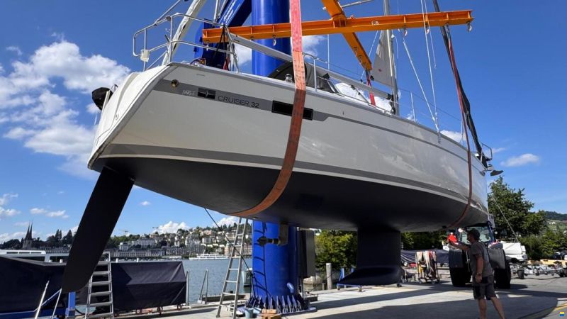 Bavaria Cruiser 32