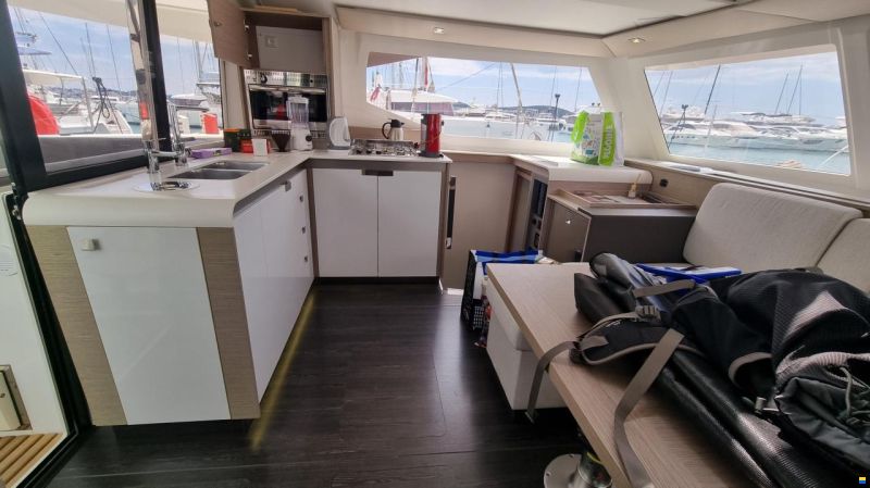 Fountaine Pajot Isla 40
