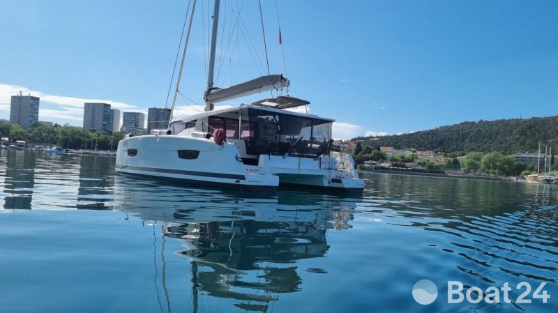 Fountaine Pajot Isla 40