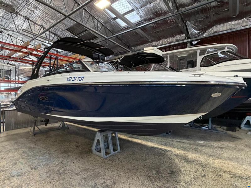 Sea Ray SPX 230