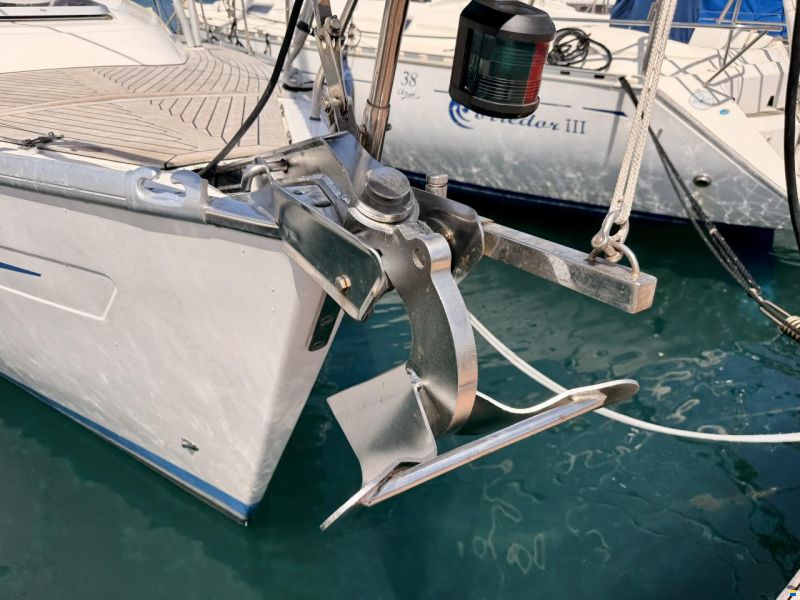 Bavaria 37