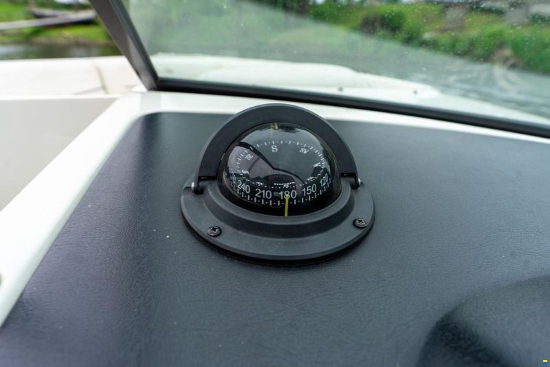 Sea Ray 270 slx