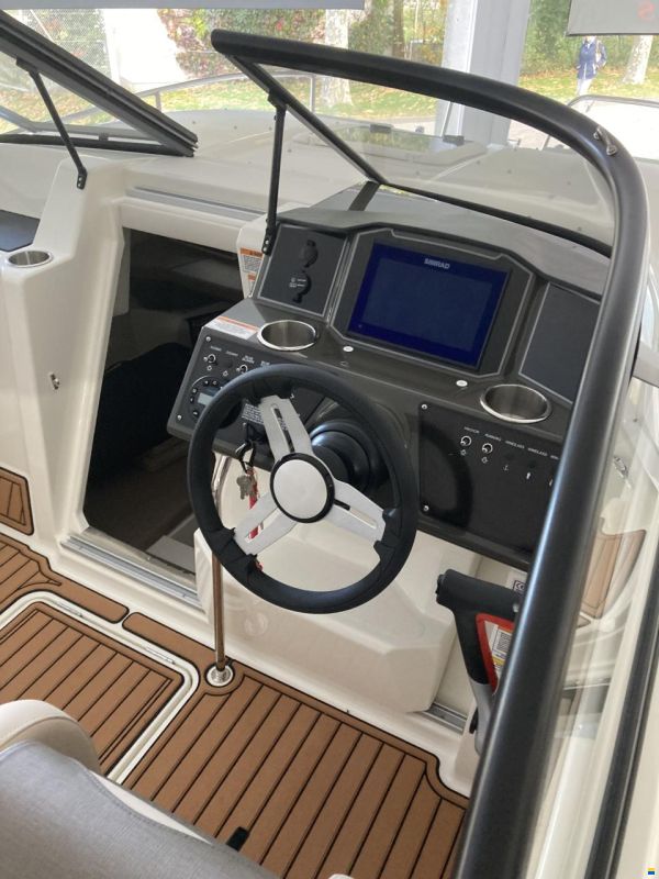 Bayliner VR6 CU