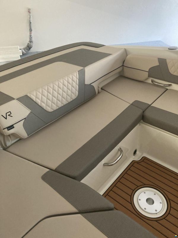 Bayliner VR6 CU