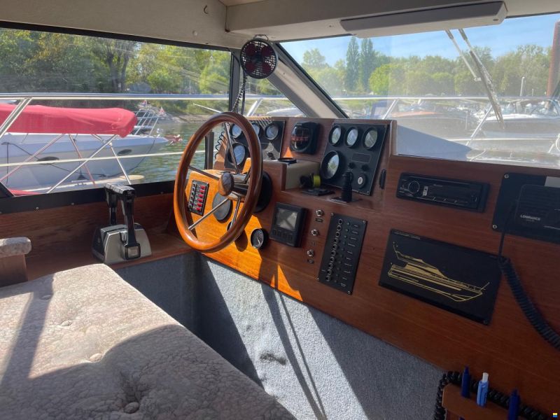 Suncruiser John Benett 35 Flybridge