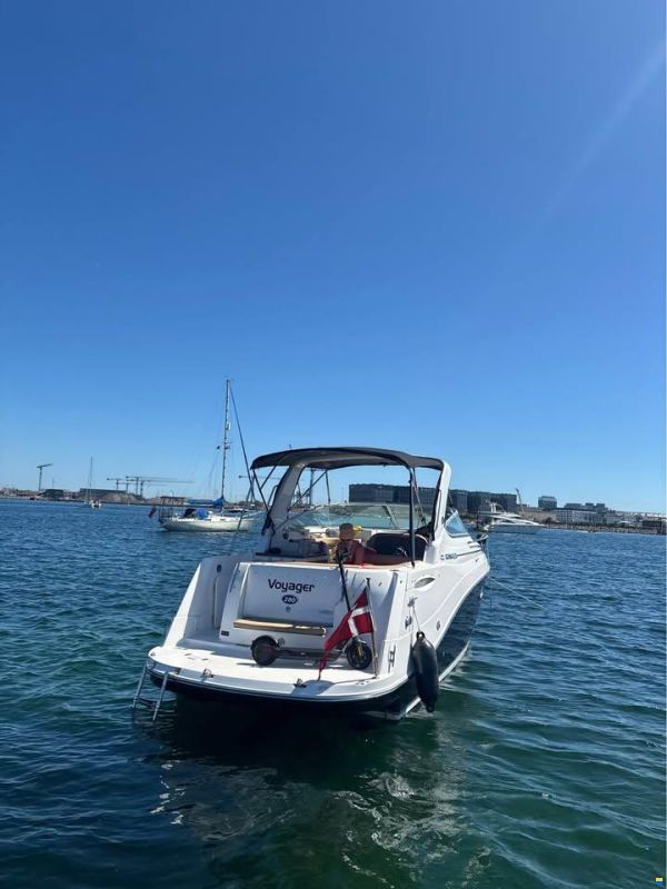 Rinker 280 Express Cruiser