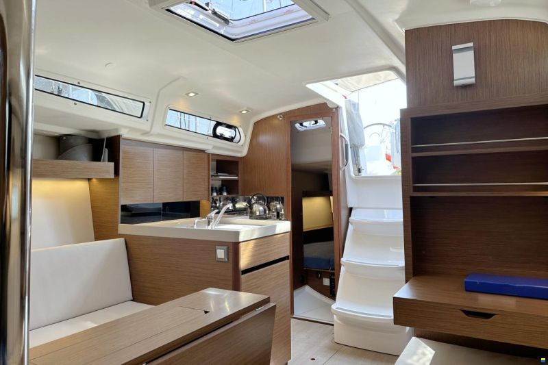 Beneteau Oceanis 34.1