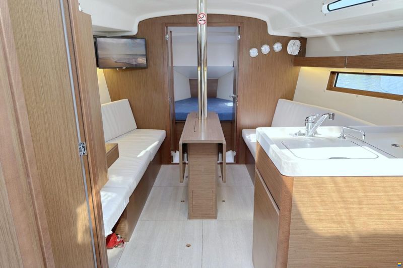 Beneteau Oceanis 34.1