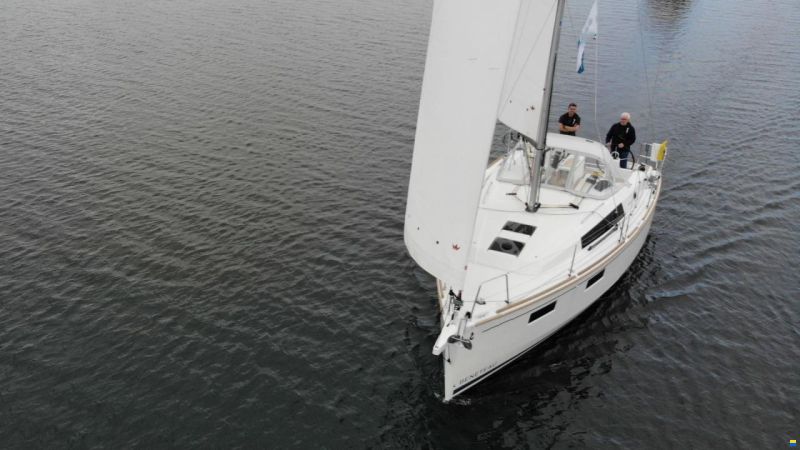Beneteau Oceanis 35.1