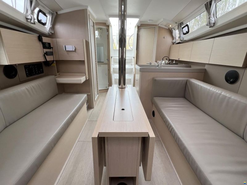 Beneteau Oceanis 35.1