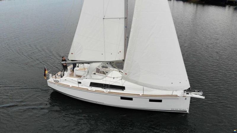 Beneteau Oceanis 35.1