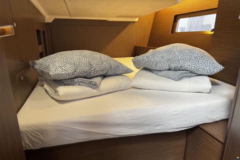 Beneteau Oceanis 46.1