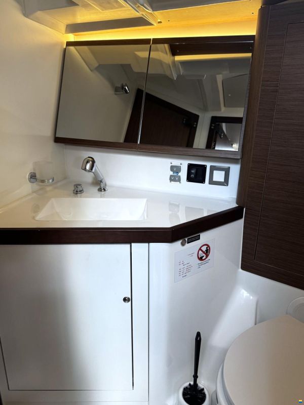 Beneteau Oceanis 46.1