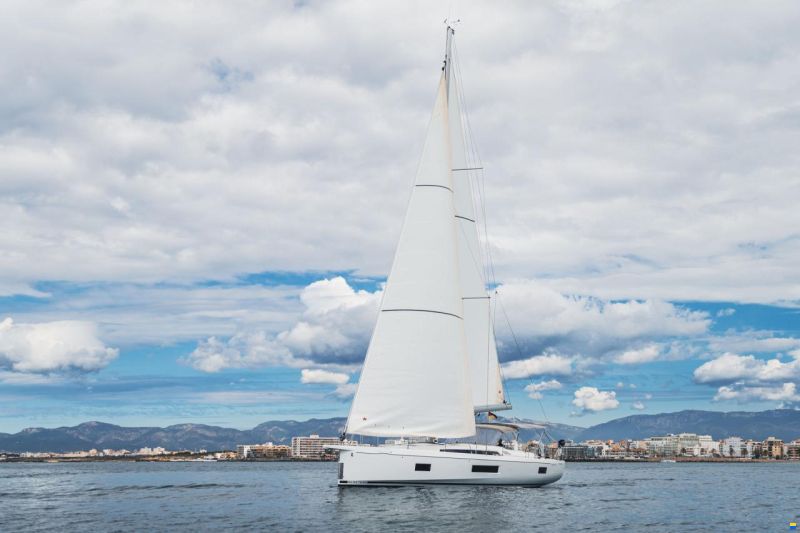 Beneteau Oceanis 51.1