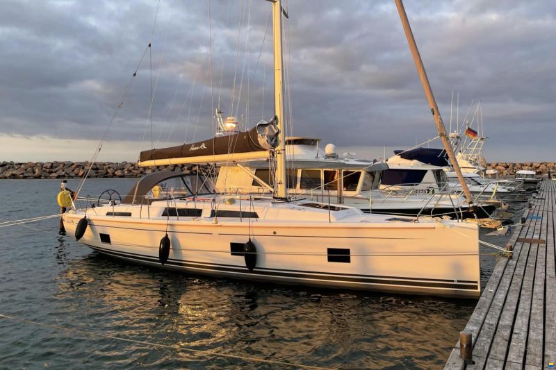 Hanse 418