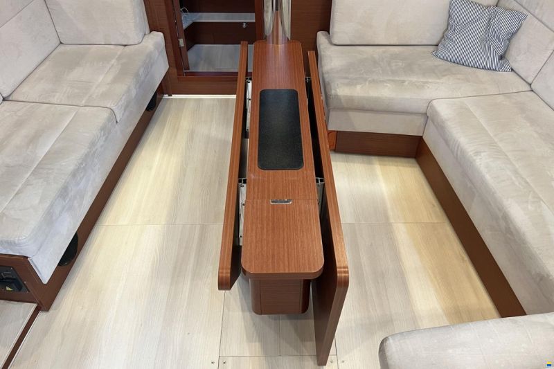 Hanse 418