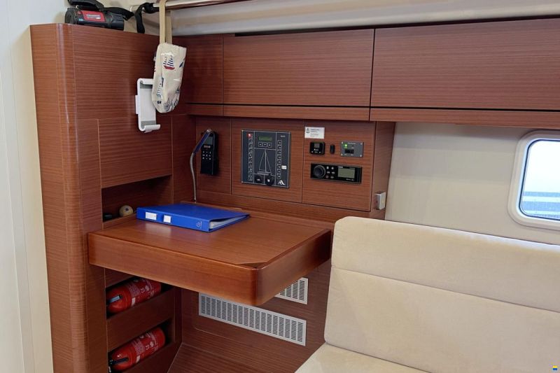 Hanse 418