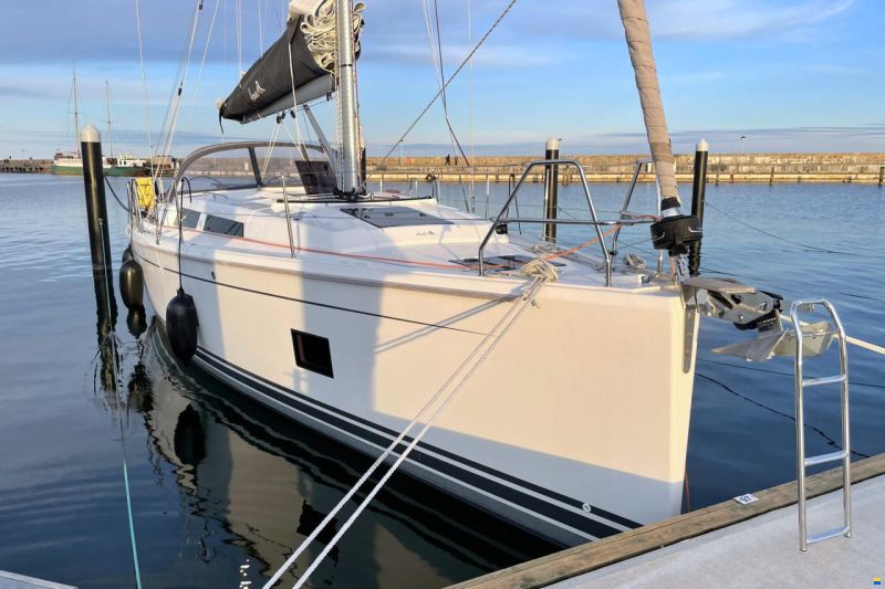 Hanse 418
