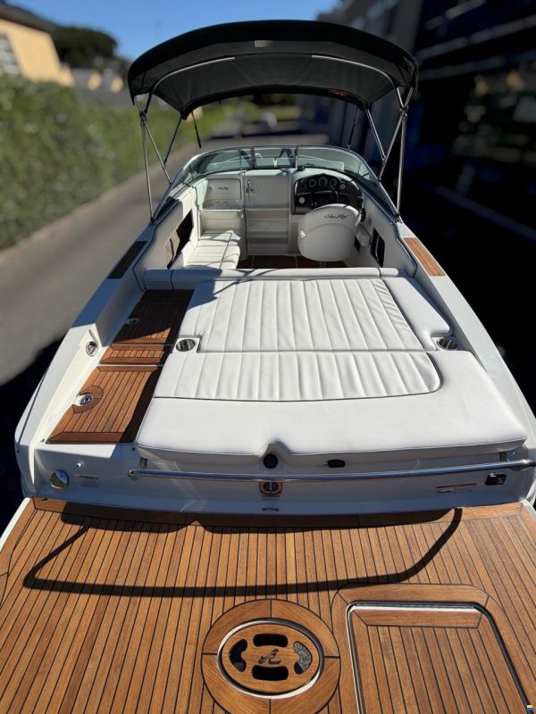 Sea Ray 240 SSE