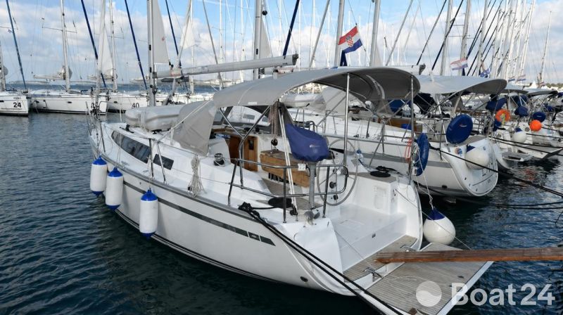 Bavaria Cruiser 33