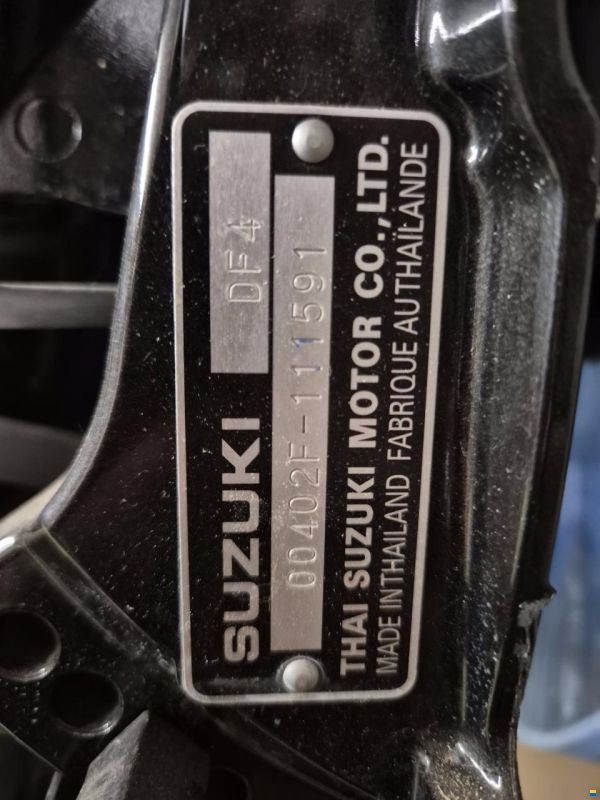 Suzuki DF4