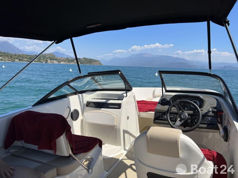 Bayliner VR5