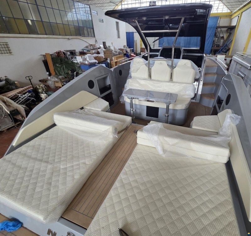 Aurea 30 Cabin