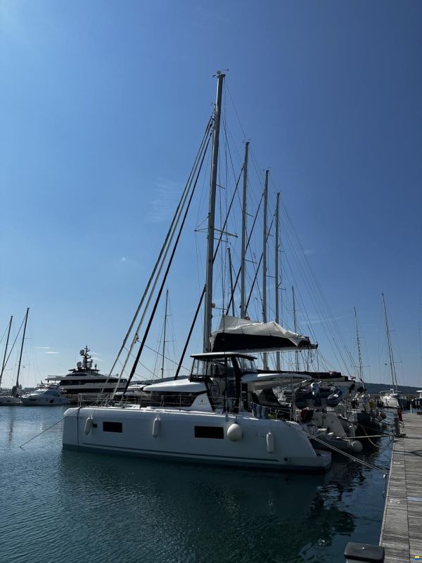 Lagoon 42 Owner Version FULL OPTION