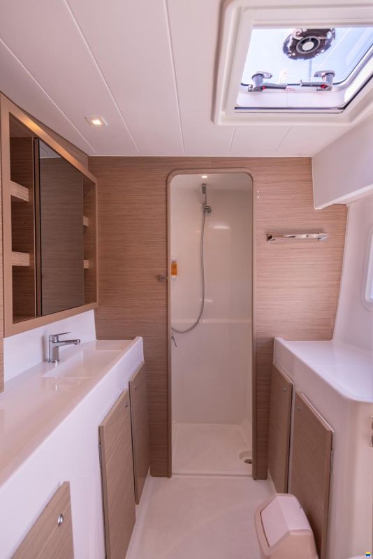Lagoon 42 Owner Version FULL OPTION