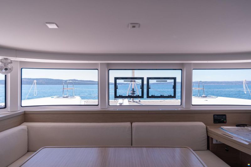 Lagoon 42 Owner Version FULL OPTION