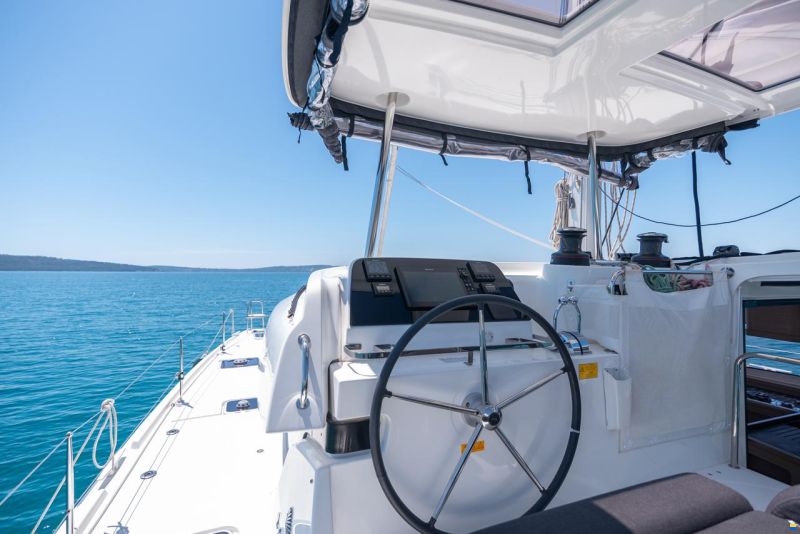 Lagoon 42 Owner Version FULL OPTION
