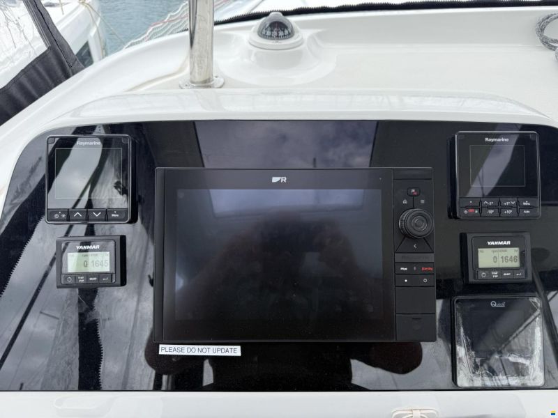 Lagoon 42 Owner Version FULL OPTION