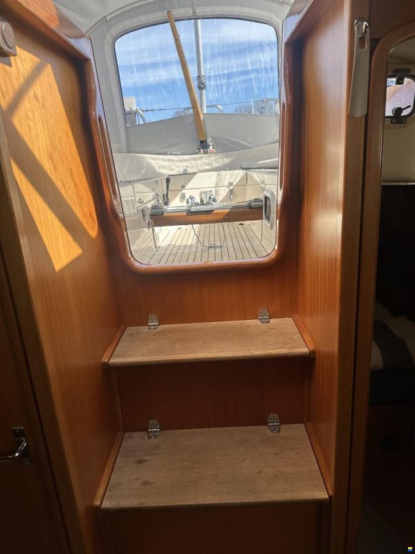 Hallberg-Rassy 34